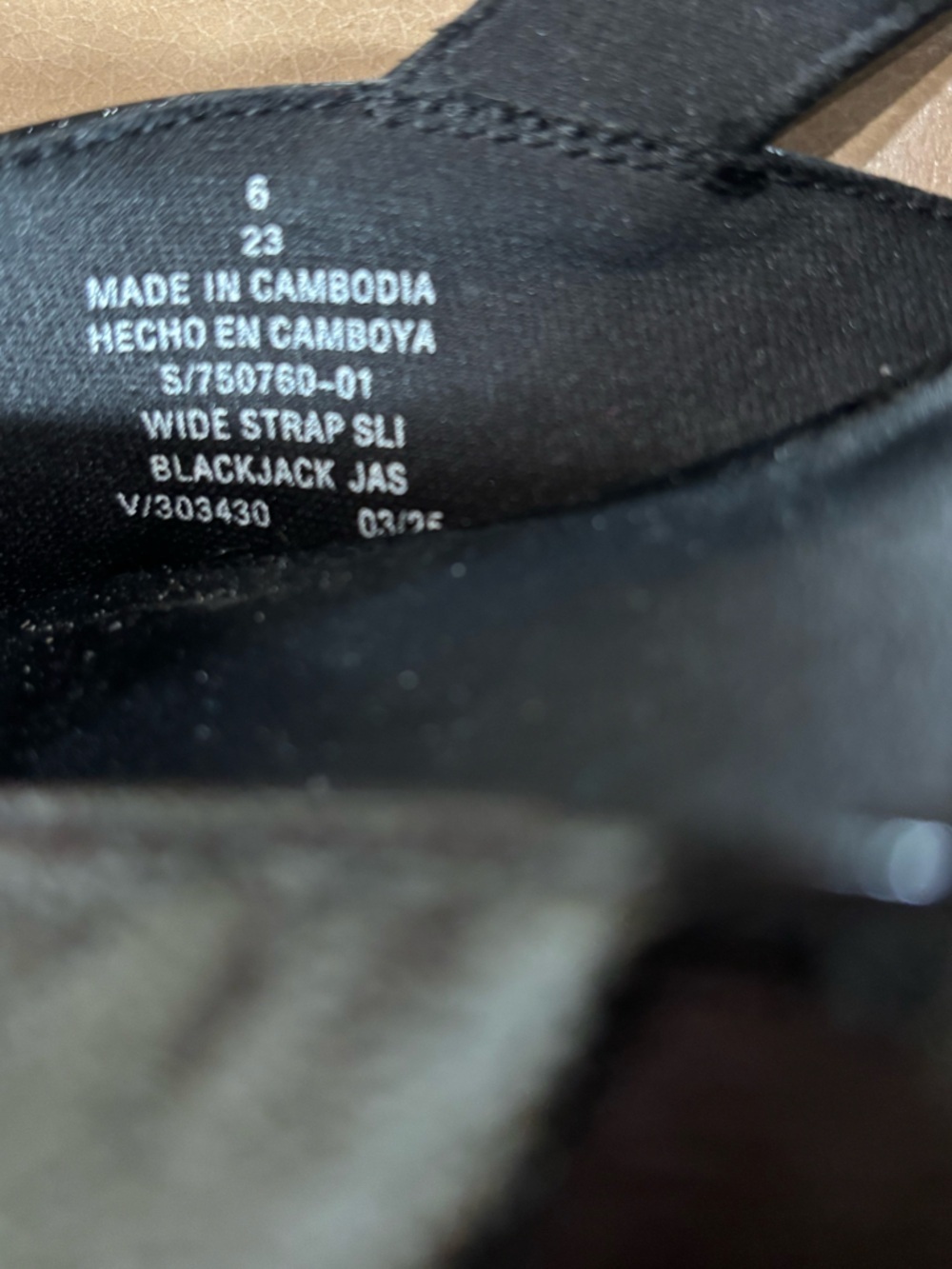 Old Navy Black Patent Faux-Leather Pointed Slingback minimalist flats - Picture 7 of 7